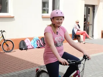 Uczniowie SP1 z kartami rowerowymi (zdjęcia)