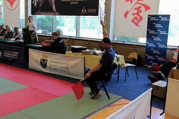 Złoto i brąz ostrowskich karateków (zdjęcia)