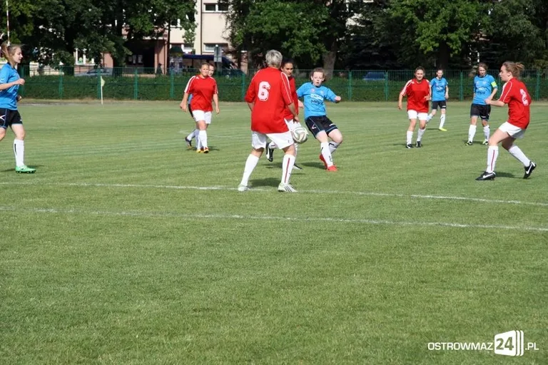 Piłkarki Ostrovii szlifują formę (zdjęcia, wideo)