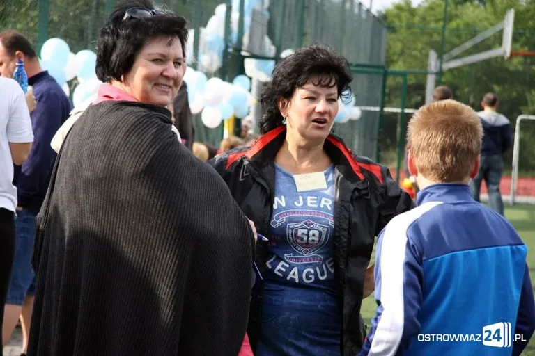 Rywalizowali rodzinnie na orliku (zdjęcia)