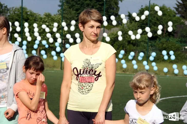 Rywalizowali rodzinnie na orliku (zdjęcia)