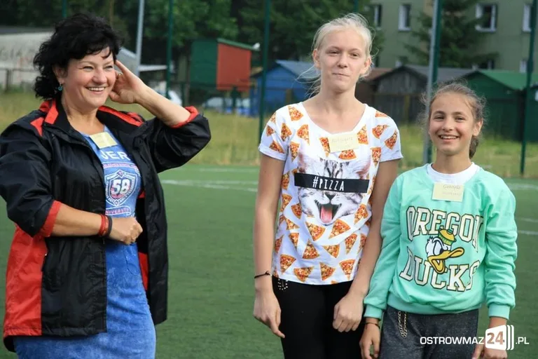 Rywalizowali rodzinnie na orliku (zdjęcia)
