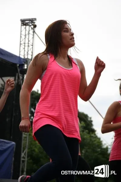 Pokazy sportowe i taneczne (zdjęcia, wideo)