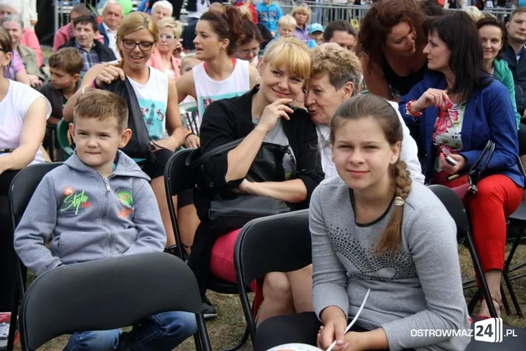 Pokazy sportowe i taneczne (zdjęcia, wideo)