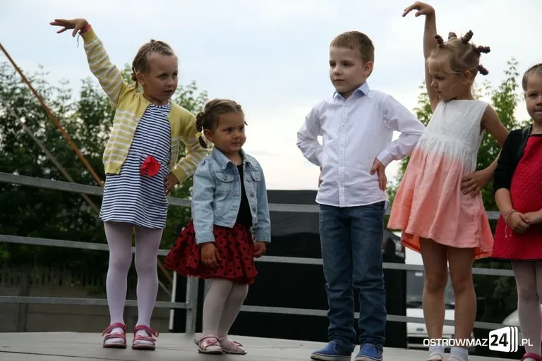 Pokazy sportowe i taneczne (zdjęcia, wideo)