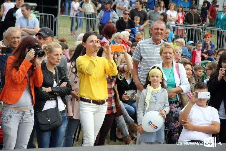 Pokazy sportowe i taneczne (zdjęcia, wideo)