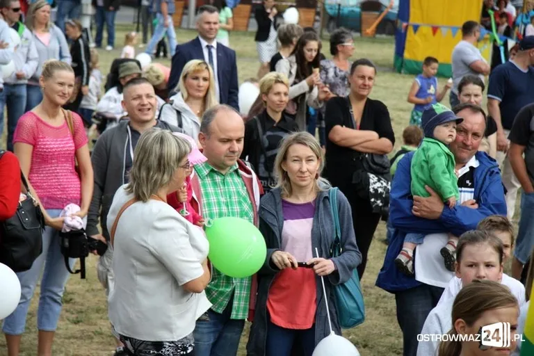 Pokazy sportowe i taneczne (zdjęcia, wideo)