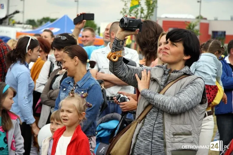 Pokazy sportowe i taneczne (zdjęcia, wideo)