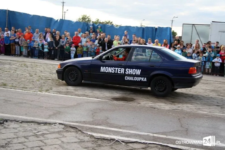 Monster Truck zawitał do Ostrowi (zdjęcia, wideo)