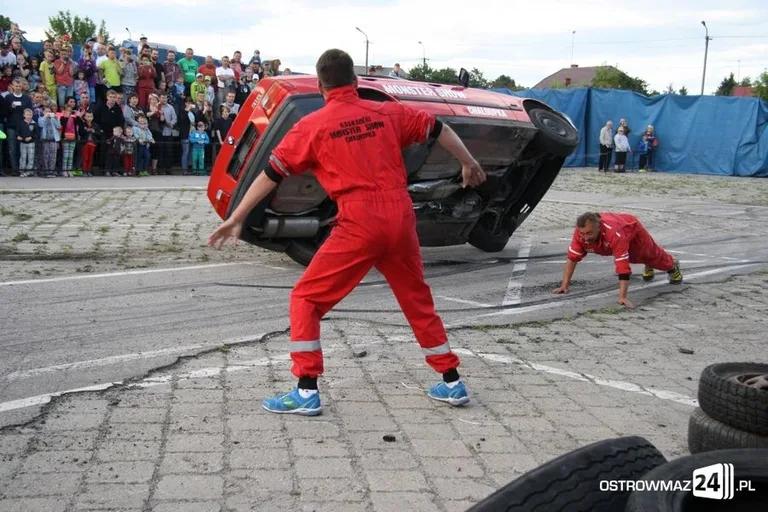 Monster Truck zawitał do Ostrowi (zdjęcia, wideo)