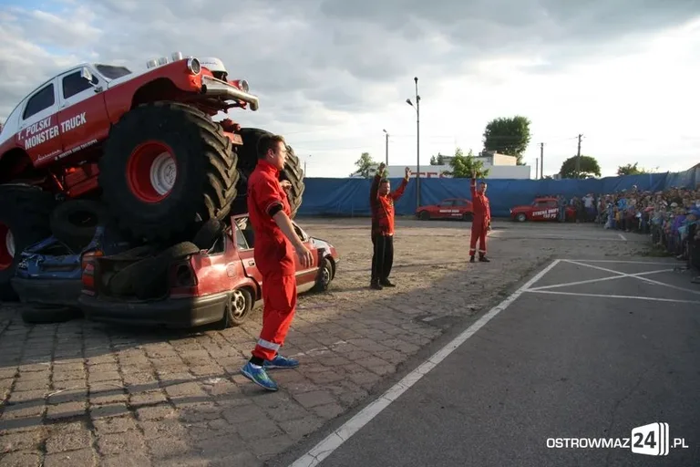 Monster Truck zawitał do Ostrowi (zdjęcia, wideo)