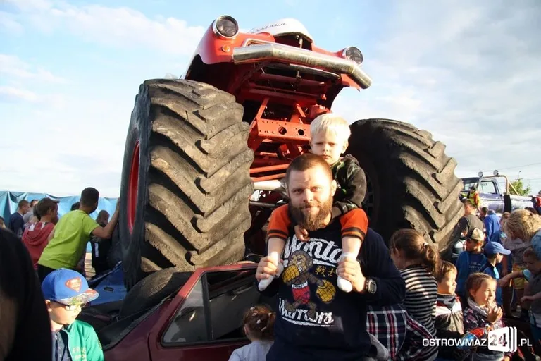 Monster Truck zawitał do Ostrowi (zdjęcia, wideo)