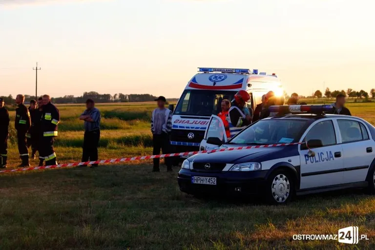 Spalone auto i ciało w rzece (zdjęcia)