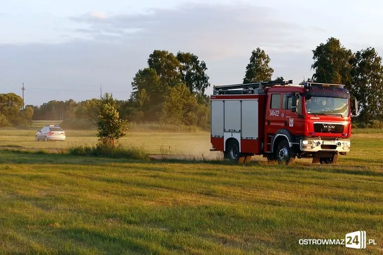 Spalone auto i ciało w rzece (zdjęcia)