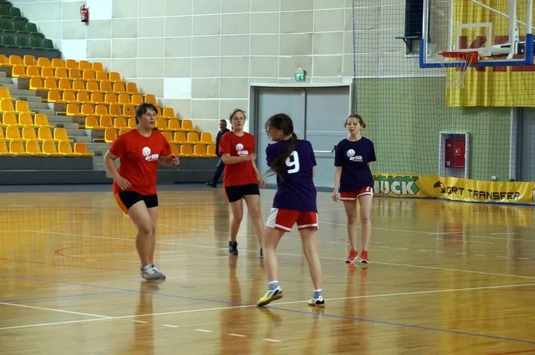 Uczniowie SP1 w koszykarskim finale (zdjęcia)