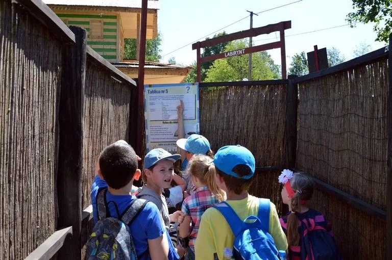 Uczniowie SP1 w świecie iluzji (zdjęcia)
