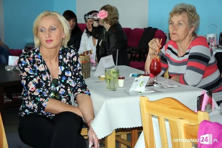 Spotkanie na wysokich obcasach (zdjęcia)