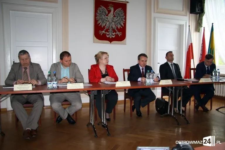 Konferencja prasowa w ratuszu (zdjęcia, wideo)