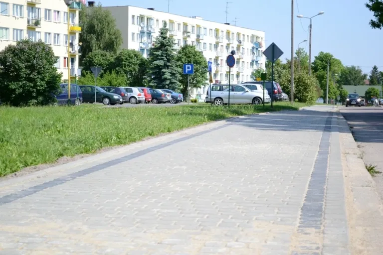 Trwa remont chodnika przy ul. Kościuszki (zdjęcia)