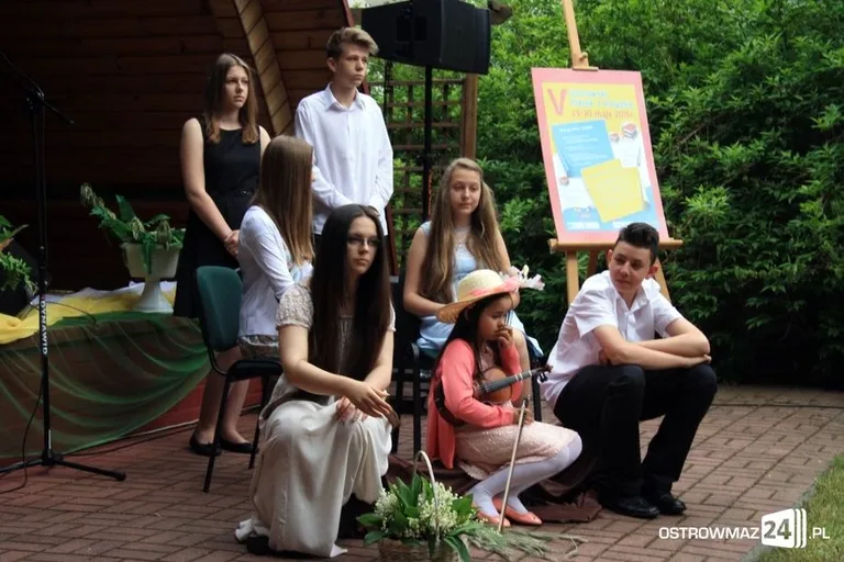 Piknik z książką (zdjęcia)