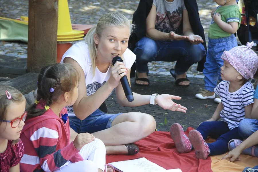 Bawiły się ćwicząc buzie i języki (zdjęcia)
