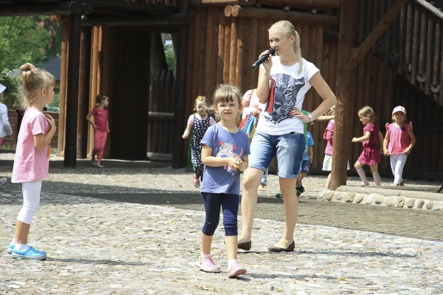 Bawiły się ćwicząc buzie i języki (zdjęcia)