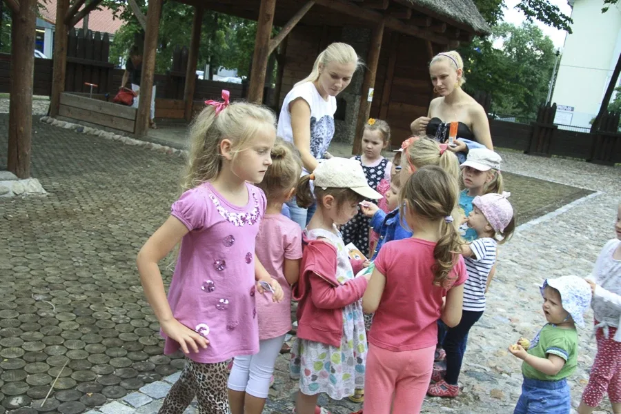 Bawiły się ćwicząc buzie i języki (zdjęcia)