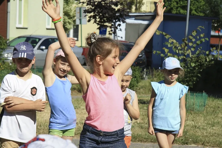 Wakacyjne Podwórko na początek lata