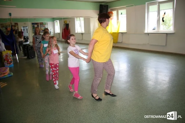 Tańce i zabawy w MDK (zdjęcia)