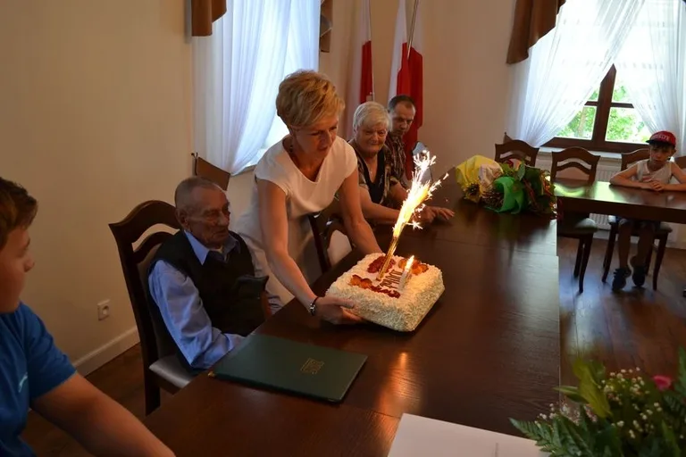 Mieszkaniec gminy Brok skończył 100 lat (zdjęcia)