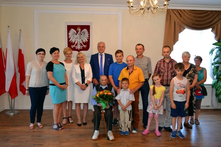 Mieszkaniec gminy Brok skończył 100 lat (zdjęcia)