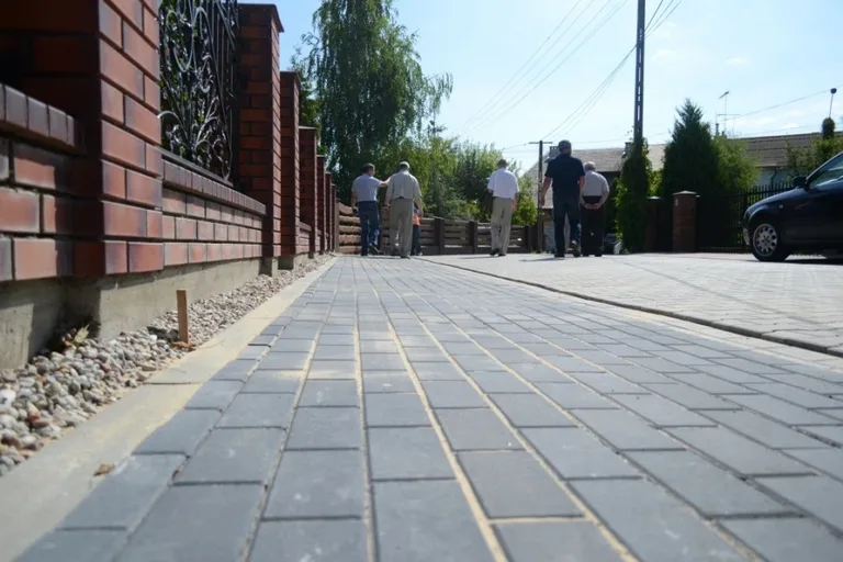 Kolejna ostrowska ulica odebrana (zdjęcia)