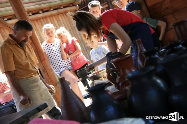 Warsztaty ceramiczne z garncarzem (zdjęcia)