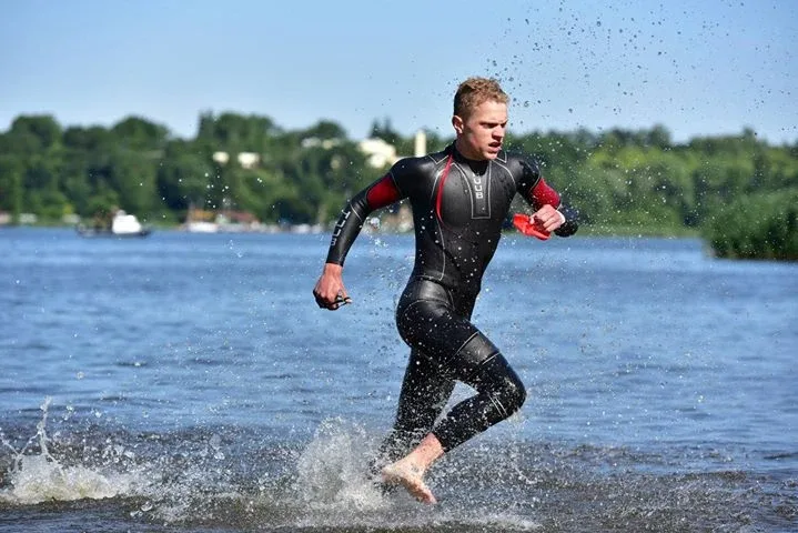 Rzuczkowski piąty na zawodach triathlonowych