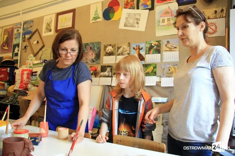 Malowali swoje prace angobami (zdjęcia)