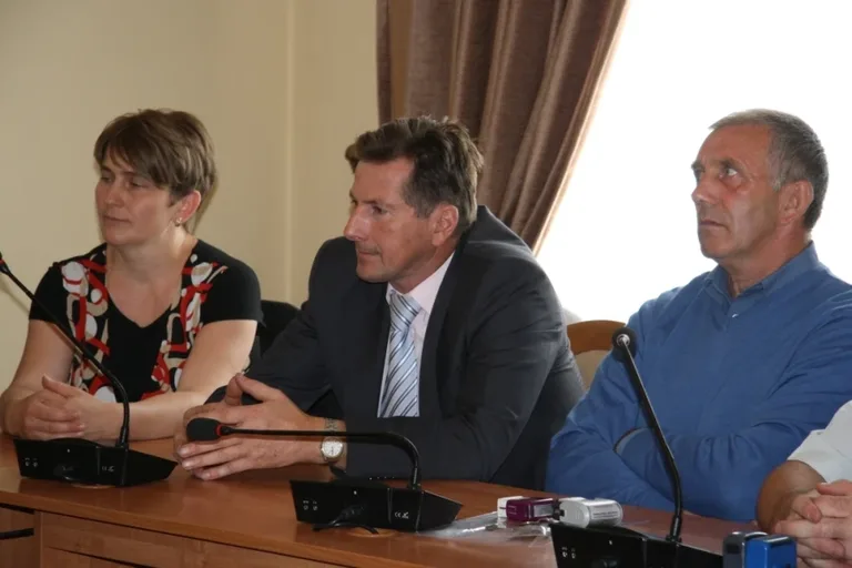 Powiat przekazał blisko 85 tys. spółkom wodnym (zdjęcia)