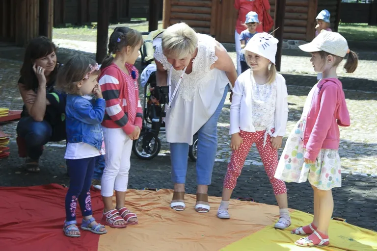 Bawiły się ćwicząc buzie i języki (zdjęcia)