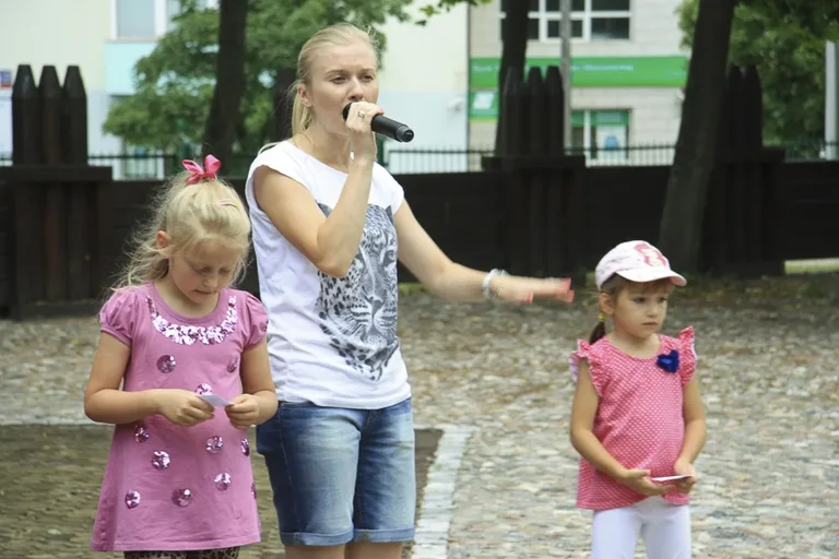 Bawiły się ćwicząc buzie i języki (zdjęcia)