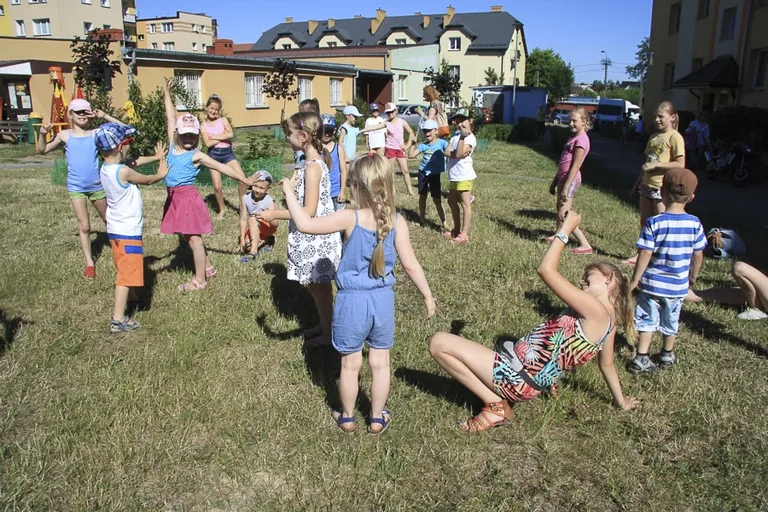 Wakacyjne Podwórko na początek lata