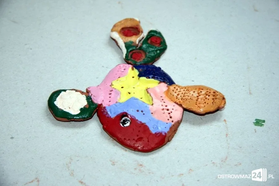 Najmłodsi zakończyli spotkania z ceramiką