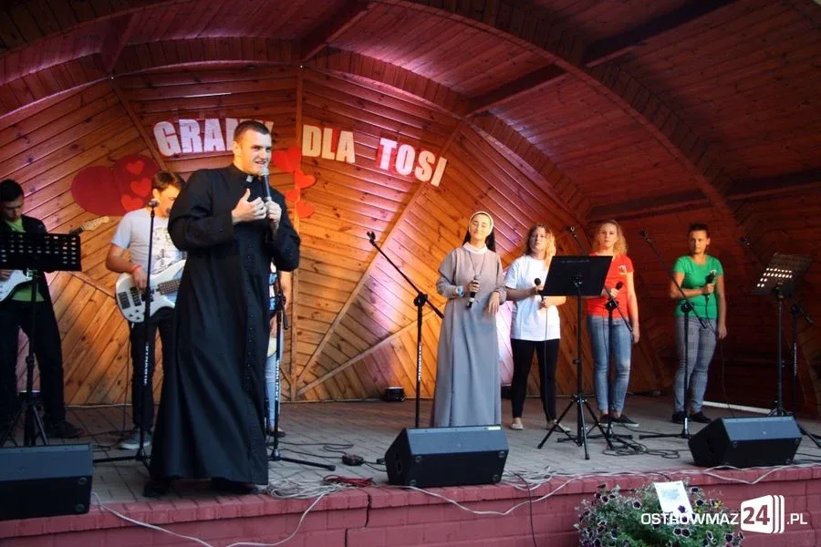 Zebrali ponad 17 tys. zł dla chorej Tosi (zdjęcia, wideo)