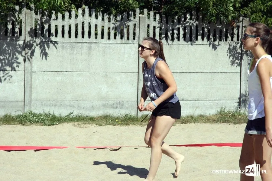 Wakacyjny turniej plażówki (zdjęcia)