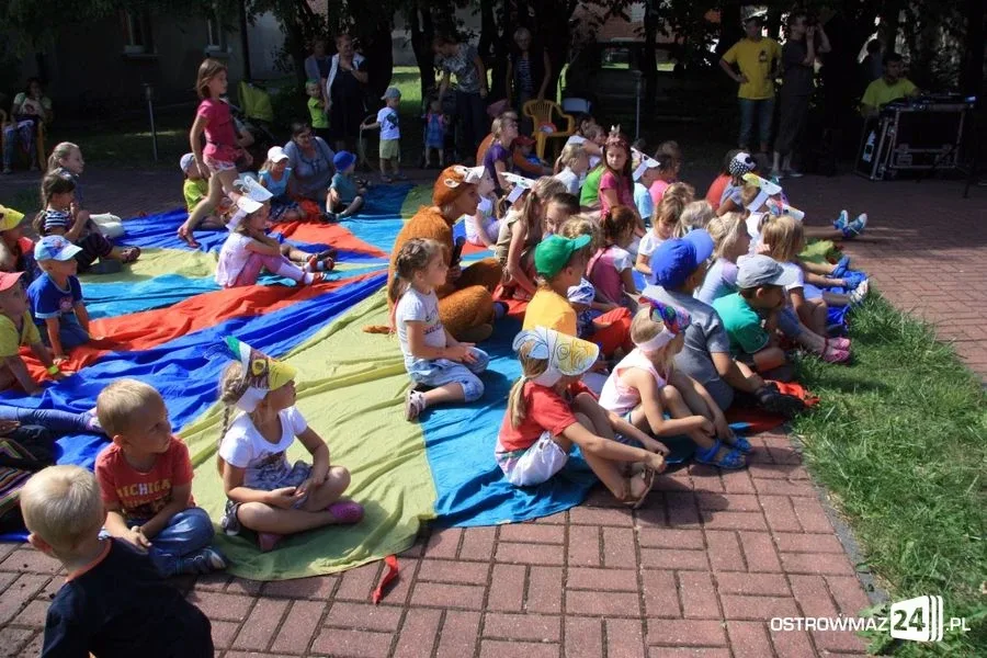 Król zwierząt uczył dobrego zachowania (zdjęcia)