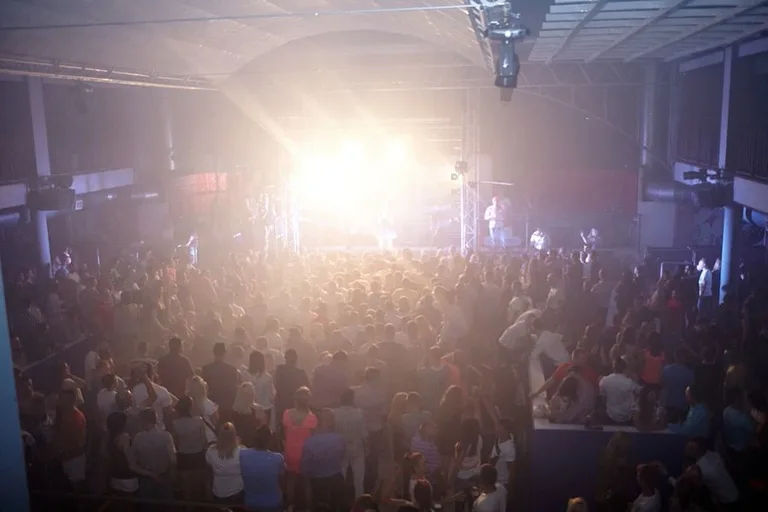 Piękni i Młodzi w klubie Capitol (zdjęcia)