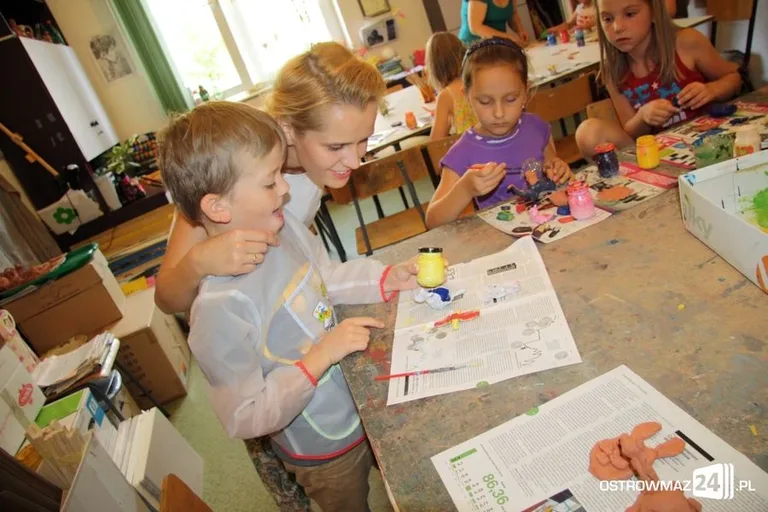 Najmłodsi zakończyli spotkania z ceramiką