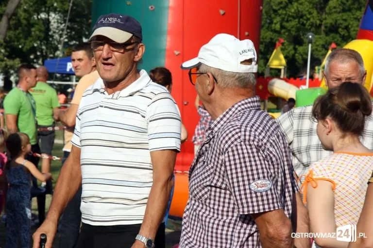 Rodzinne piknikowanie (zdjęcia)