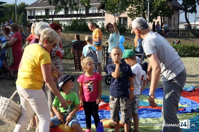 Rodzinne piknikowanie (zdjęcia)