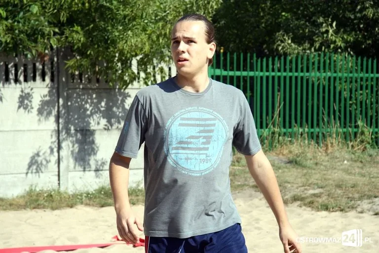 Wakacyjny turniej plażówki (zdjęcia)