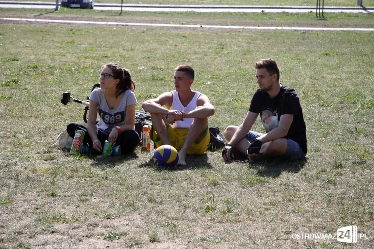 Wakacyjny turniej plażówki (zdjęcia)