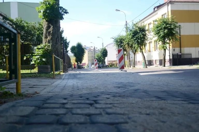 Powstaje chodnik przy ul. Lubiejewskiej (zdjęcia)